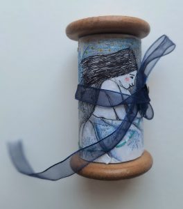 BLU - scroll book